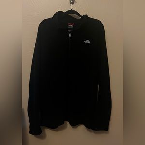 Men’s The north face pullover 8/10. COLOR: Black . SIZE: XL
